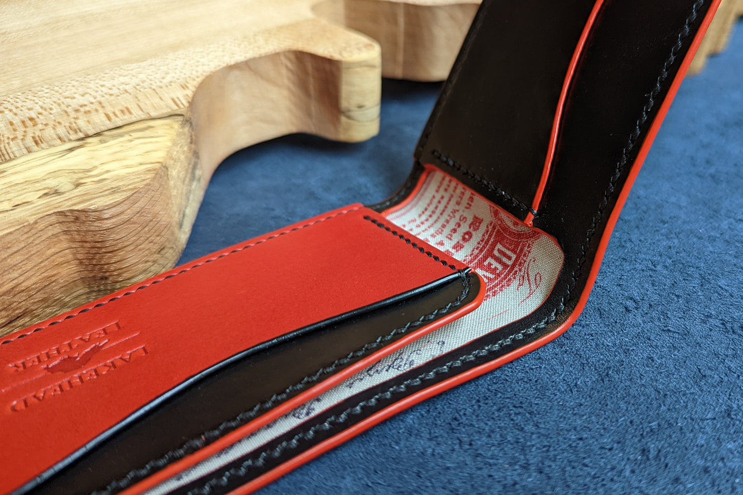 M3 Minimalist Wallet - Black/Red